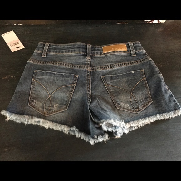 NWT Calvin Klein Boyfriend Jean Shorts Girls 10 - Picture 4 of 5